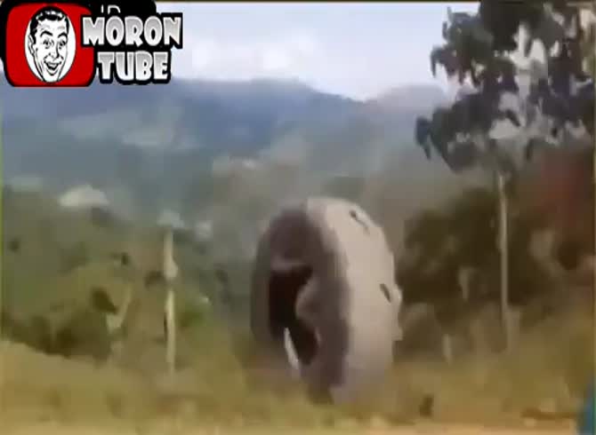 Video :A young man meets a tragic end as he slips onto the wheel of a construction equipment